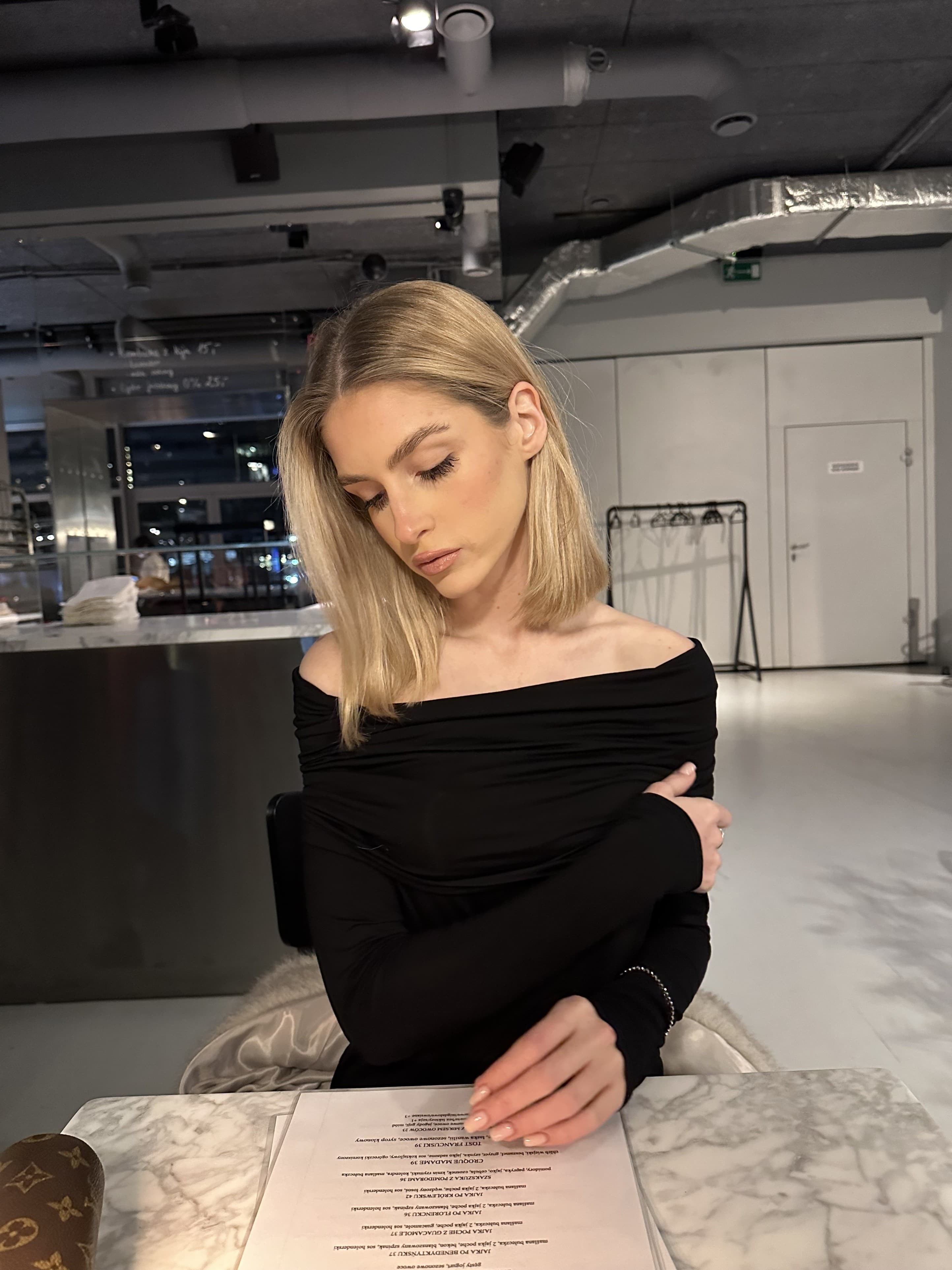 THEA TOP
