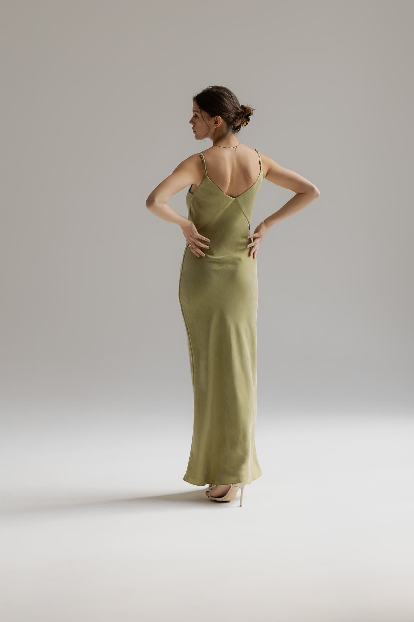 SUKIENKA RAYA OLIVE
