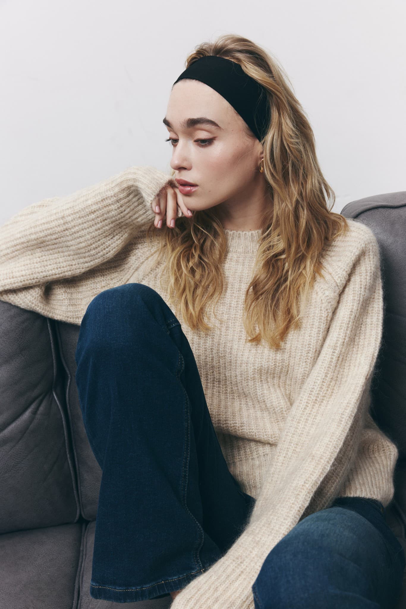SWETER MUSE BEŻOWY